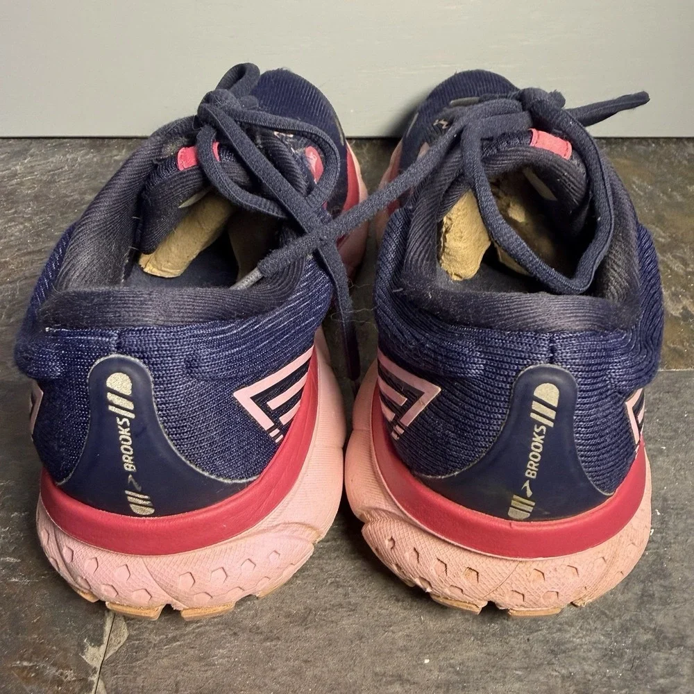 Brooks Ghost 13 Women's Size 8 B (Medium) Running Shoes Navy Pink